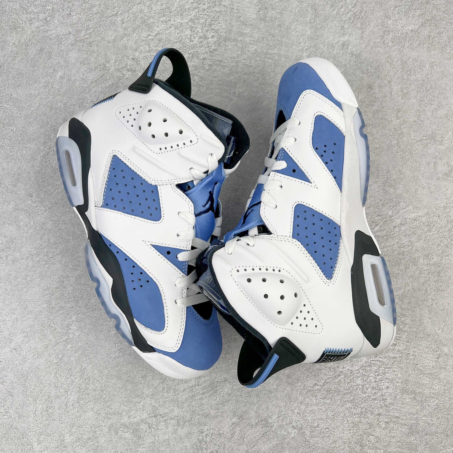 Air Jordan 6 Retro University Blue