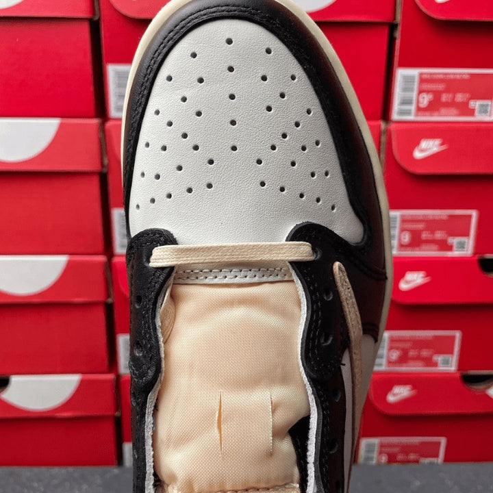 Travis Scott x Fragment Design x Air Jordan 1 Low