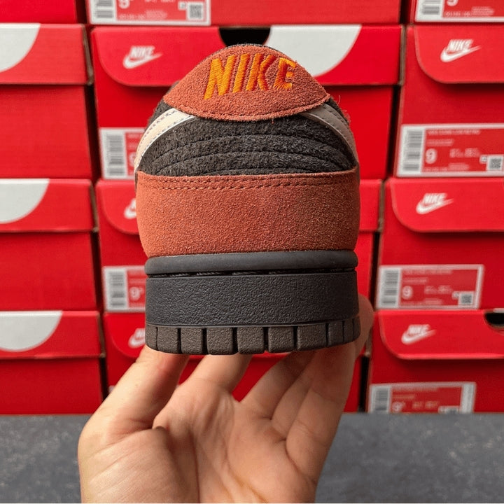 Dunk Low Red Panda