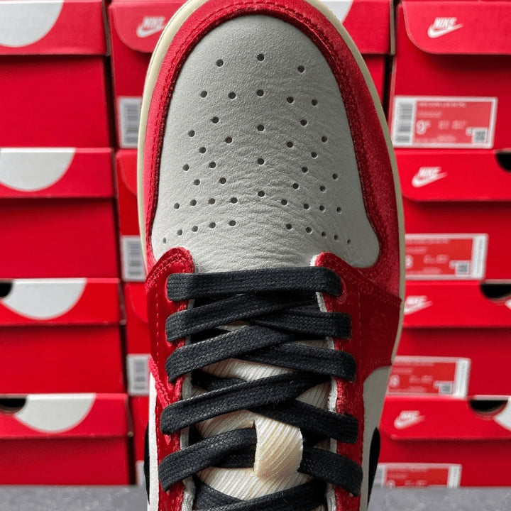 Air Jordan 1 Low Trophy Room Away