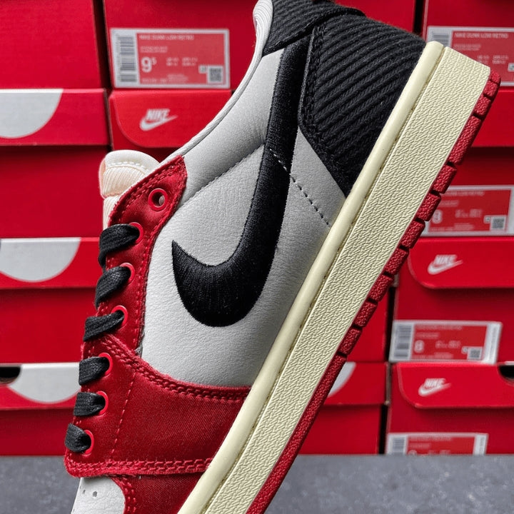 Air Jordan 1 Low Trophy Room Away