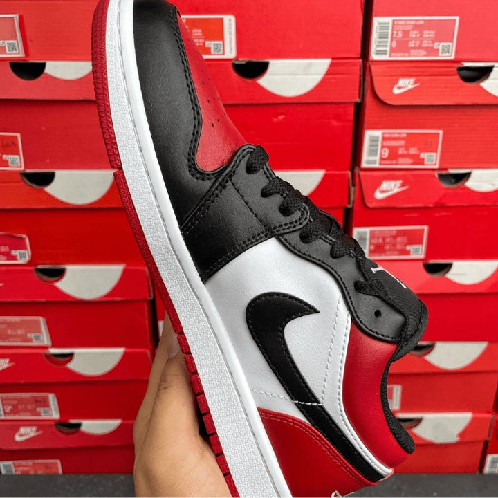 Air Jordan 1 Low Bred Toe