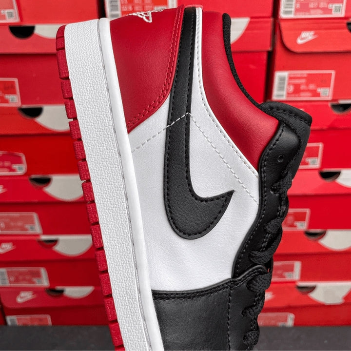 Air Jordan 1 Low Bred Toe