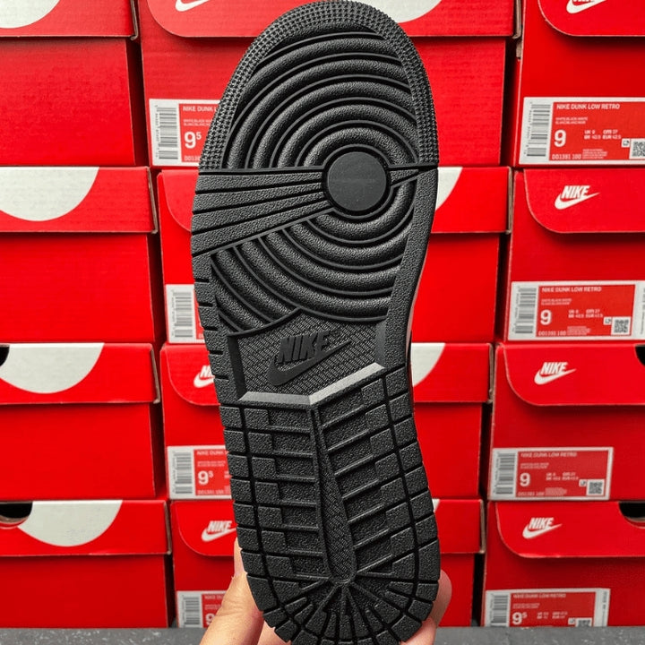 Air Jordan 1 Low Panda Edition