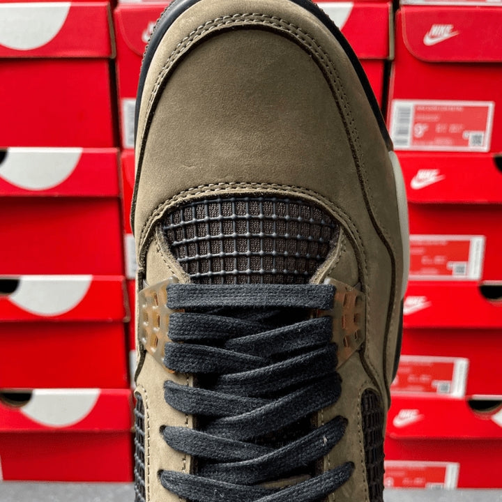 Air Jordan 4 Retro X Travis Scott