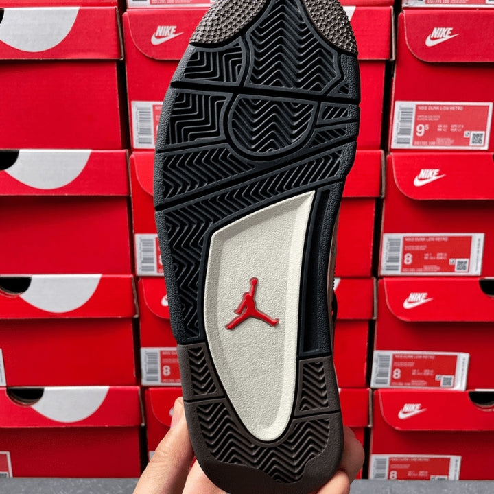 Air Jordan 4 Retro X Travis Scott