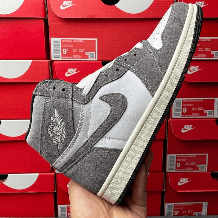 Air Jordan 1 Retro High OG Washed Black