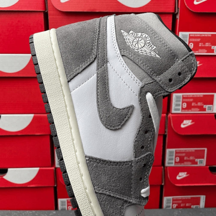 Air Jordan 1 Retro High OG Washed Black