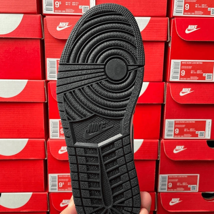 Air Jordan 1 Retro High OG Washed Black