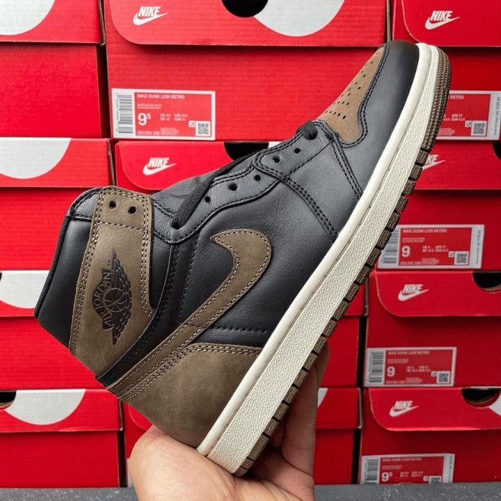 Air Jordan 1 High OG Palomino