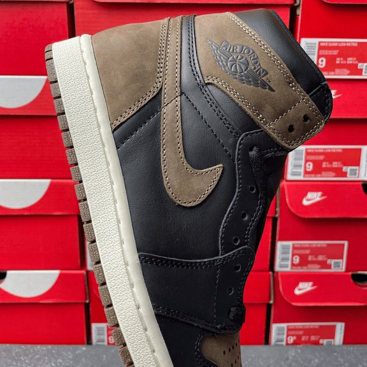 Air Jordan 1 High OG Palomino