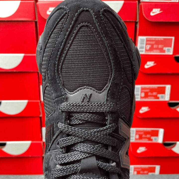New Balance 9060 Triple Black