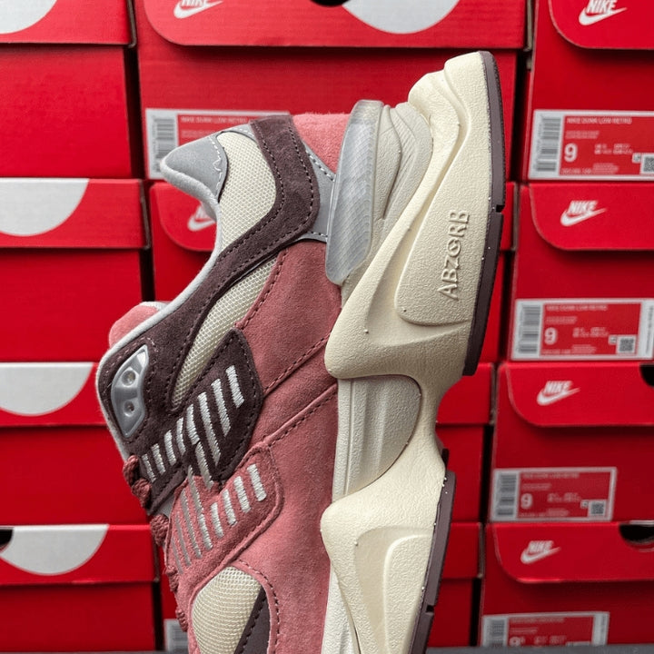 New Balance 9060 Cherry Blossom