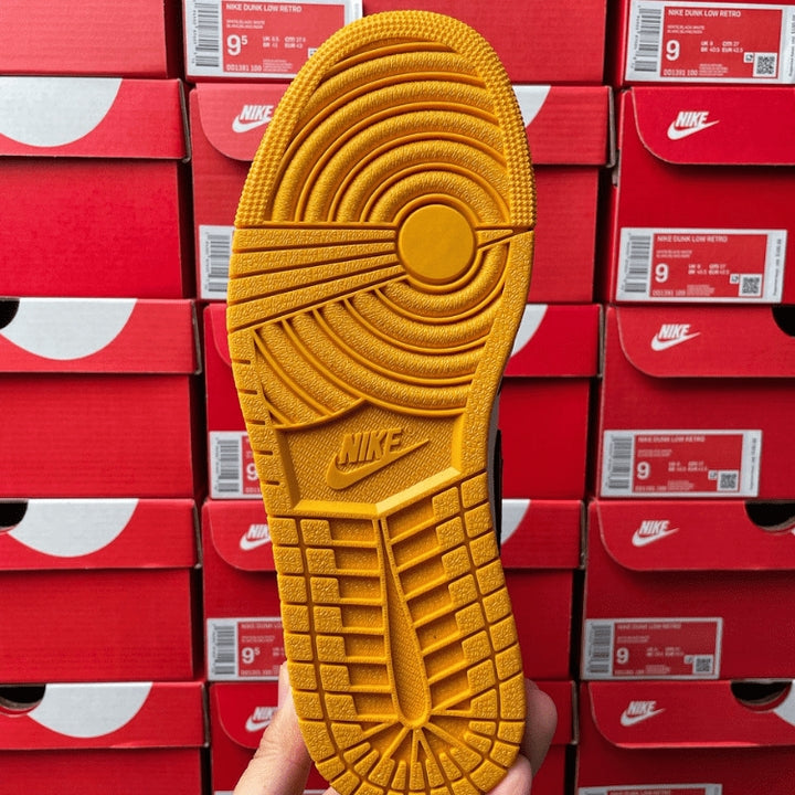 Air Jordan 1 Retro High OG Taxi