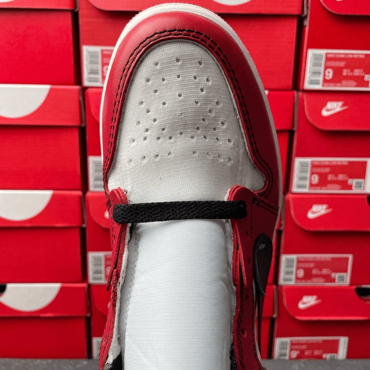 Air Jordan 1 Retro High x Off White Chicago