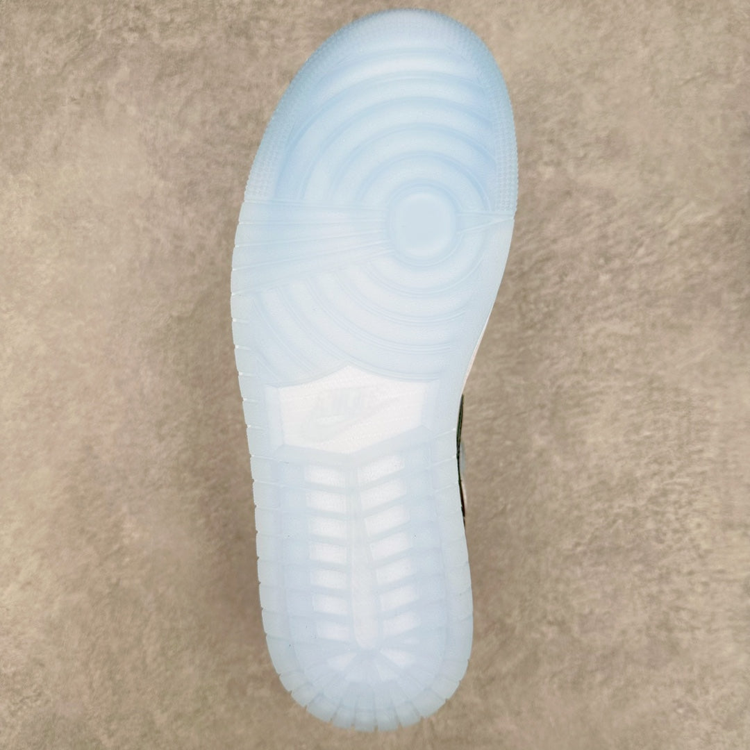 Air Jordan 1 Mid SE Ice Blue