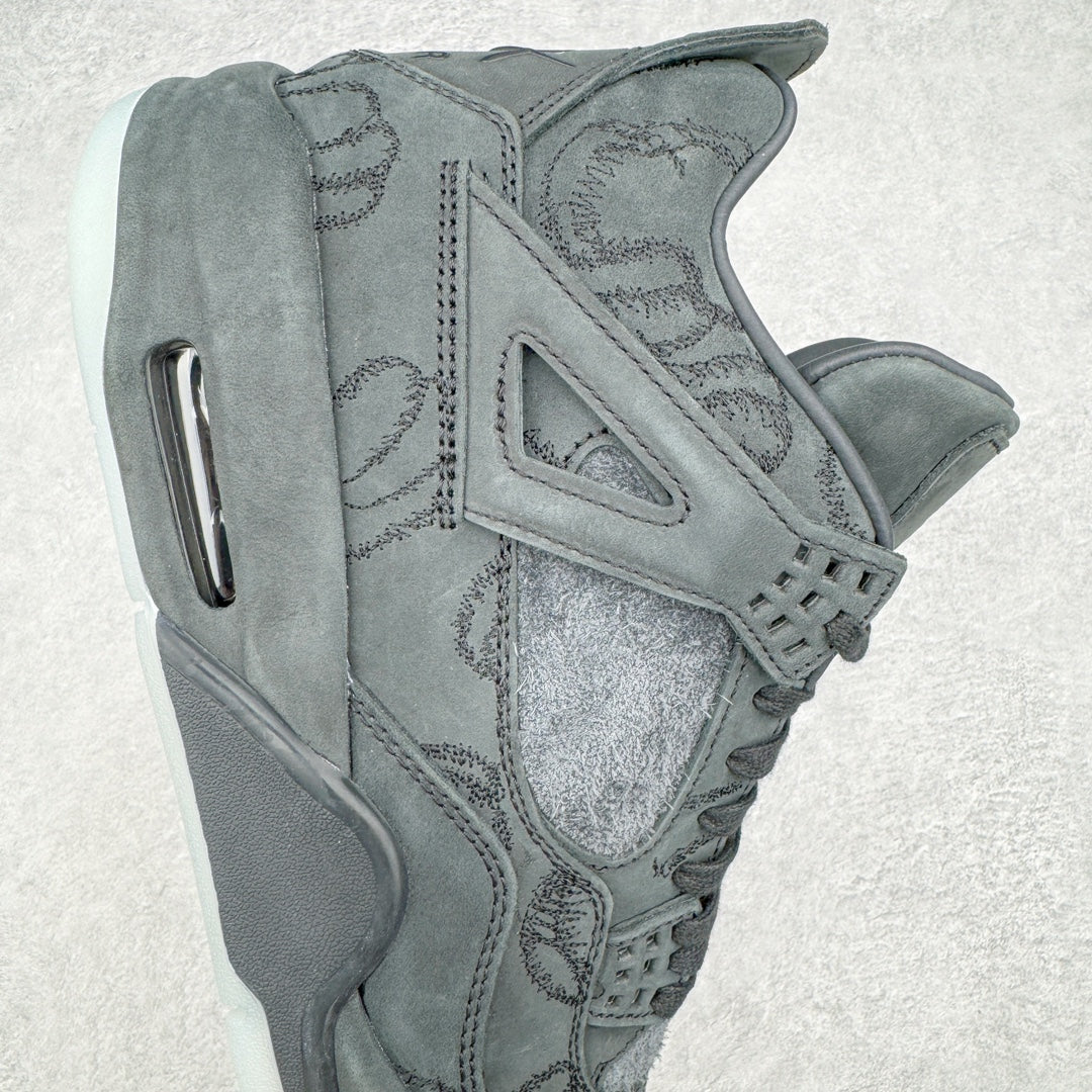 Air Jordan 4 Retro Kaws Black