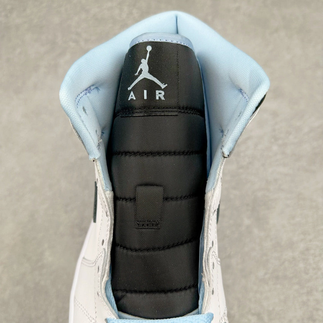 Air Jordan 1 Mid SE Ice Blue