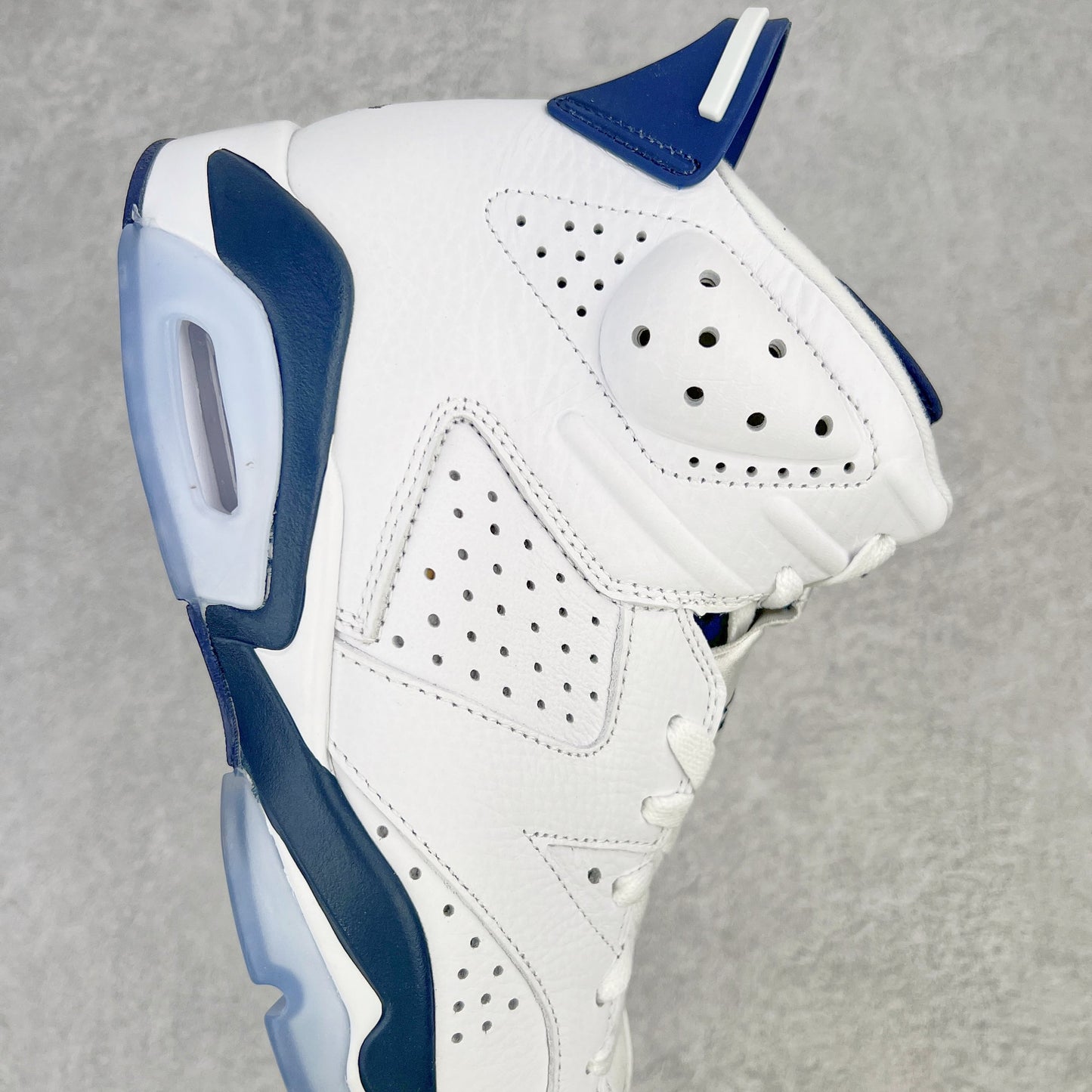 Air Jordan 6 Retro Midnight Navy