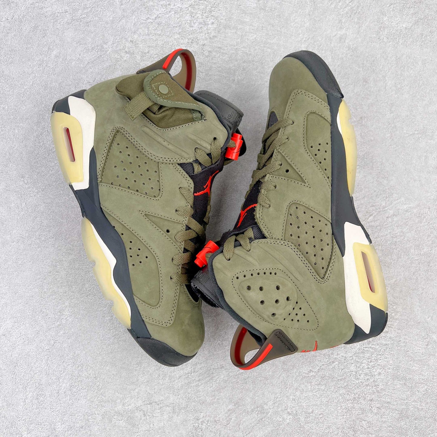 Air Jordan 6 Retro x Travis Scott - Medium Olive