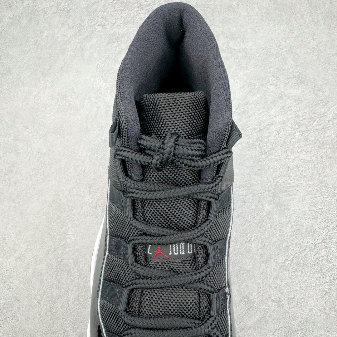 Air Jordan 11 Retro Bred