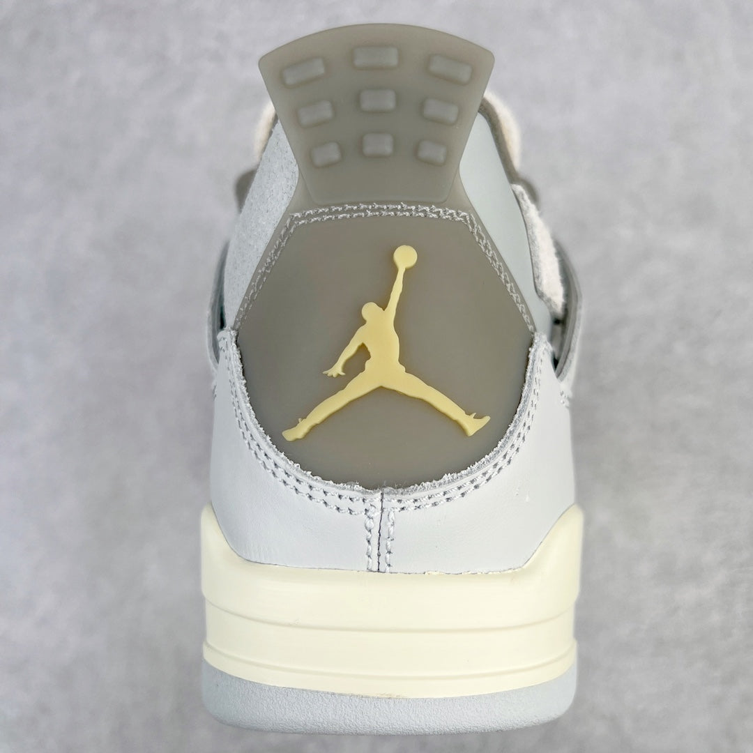 Air Jordan 4 Retro SE Craft Photon Dust