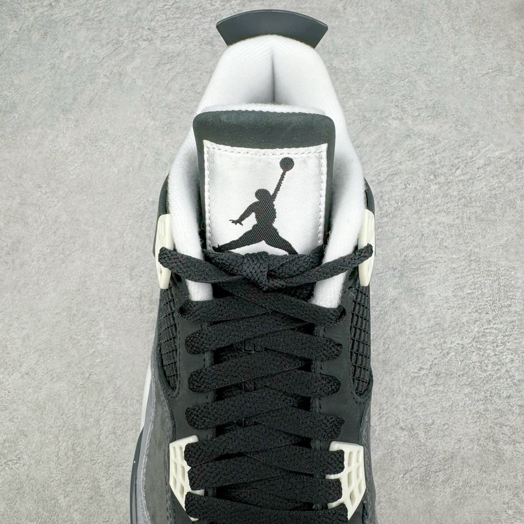 Air Jordan 4 Retro Fear