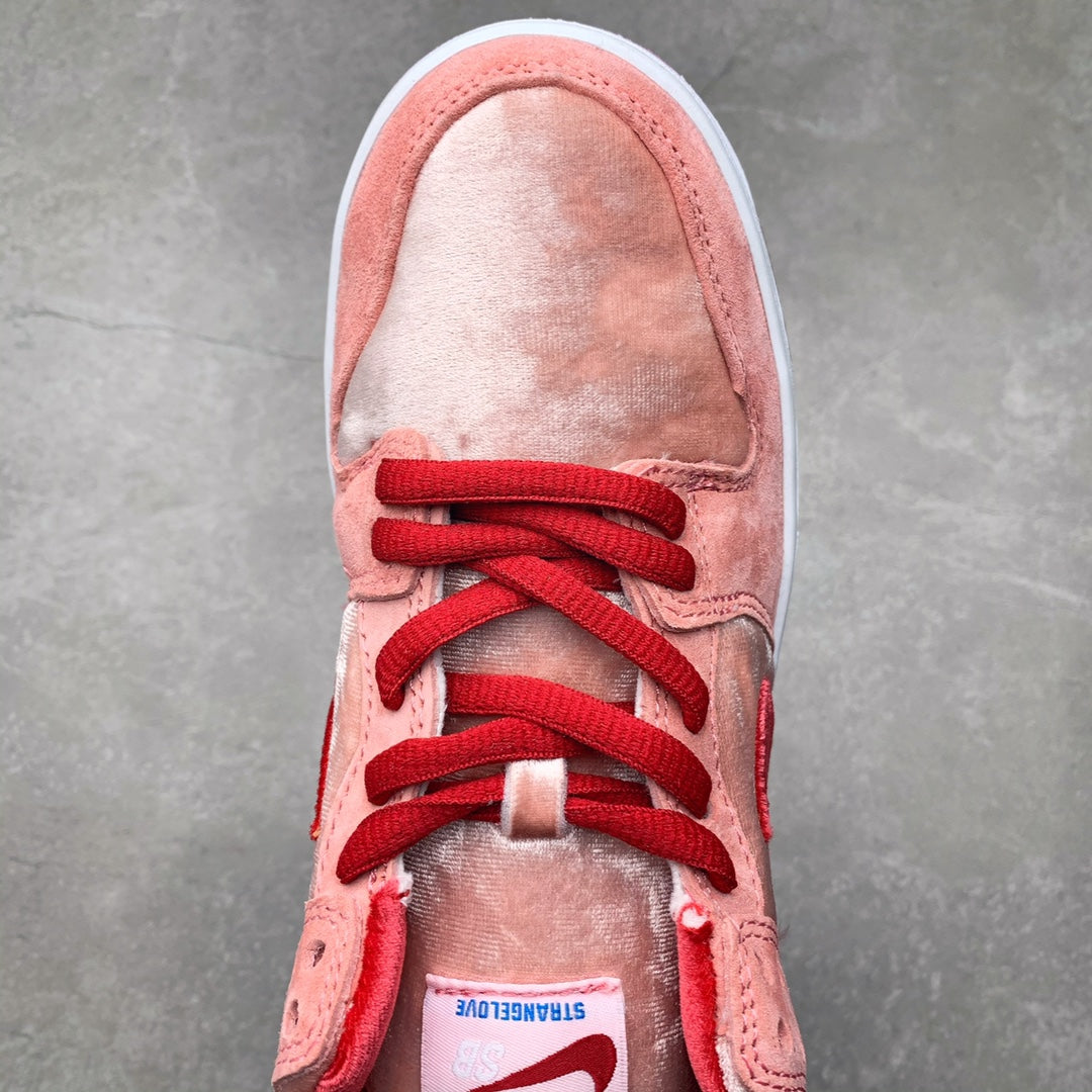 Dunk SB Low Strangelove