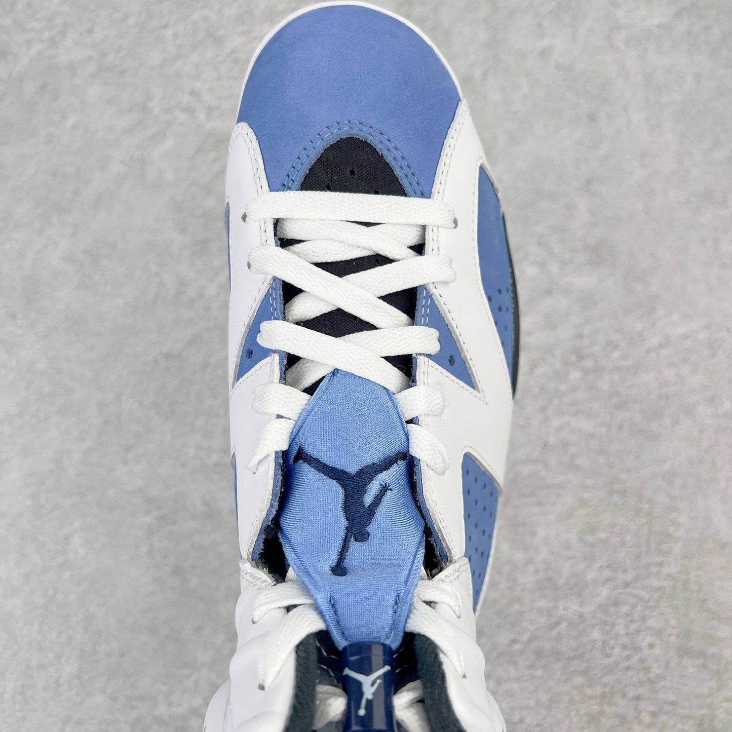 Air Jordan 6 Retro University Blue