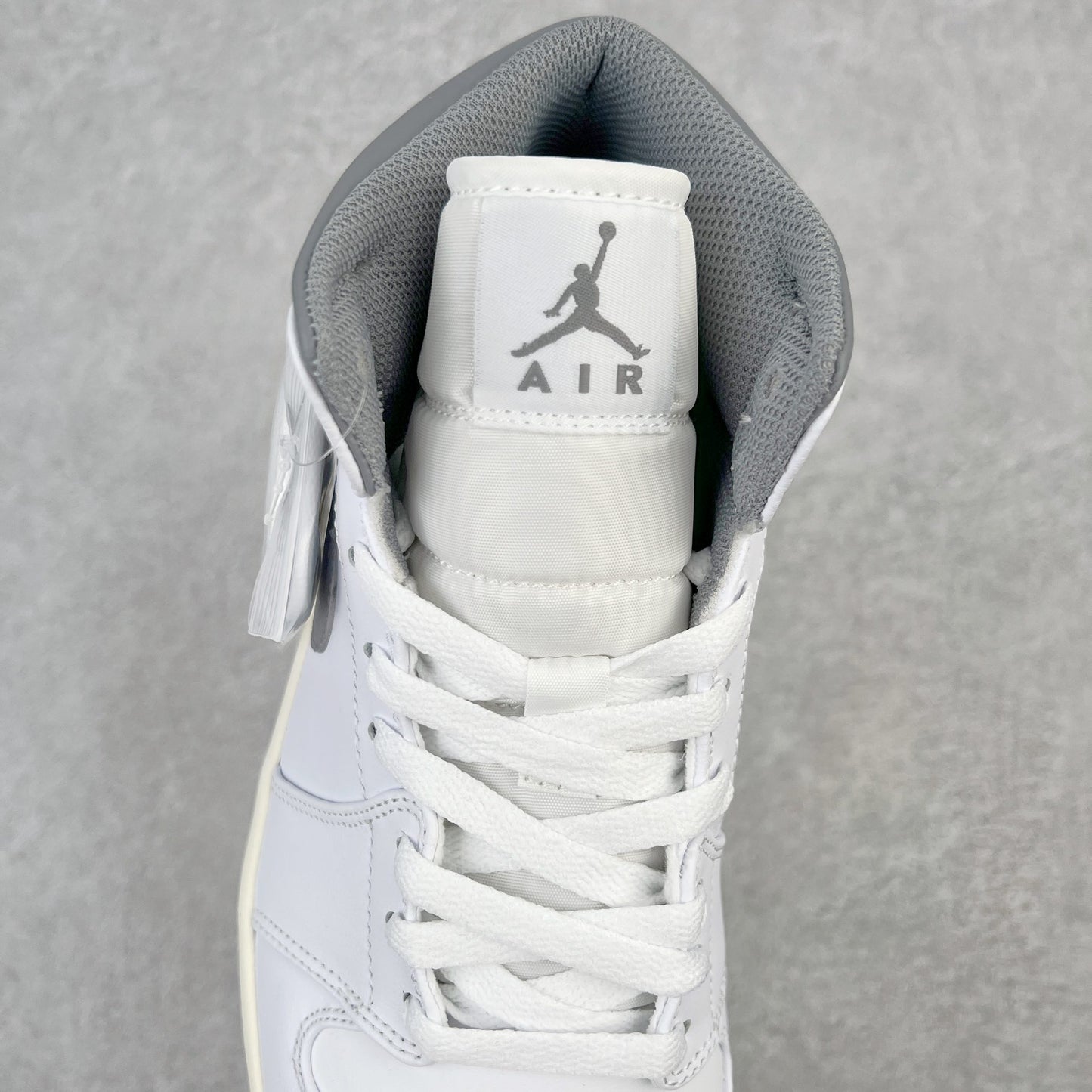 Air Jordan 1 Mid Neutral Grey