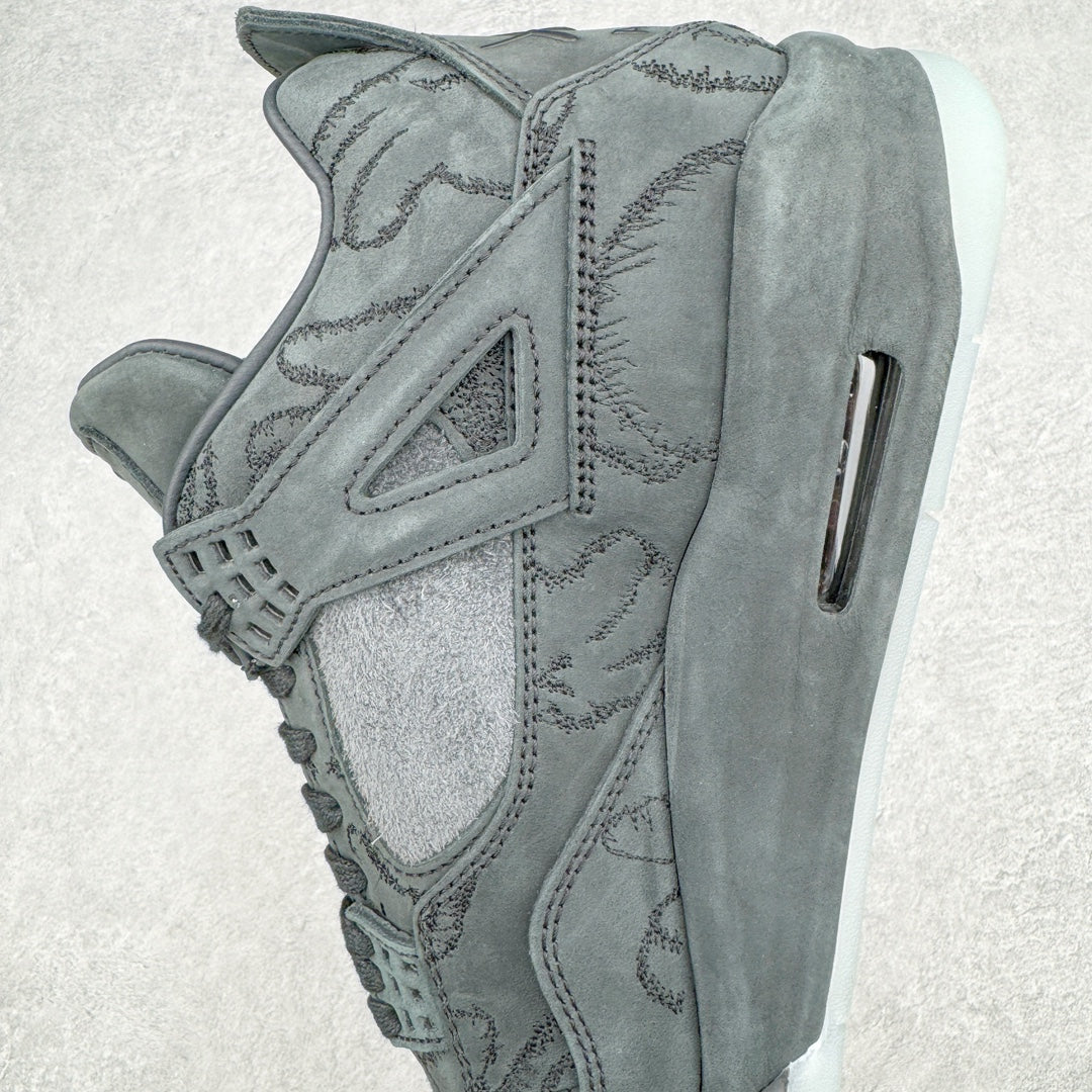 Air Jordan 4 Retro Kaws Black