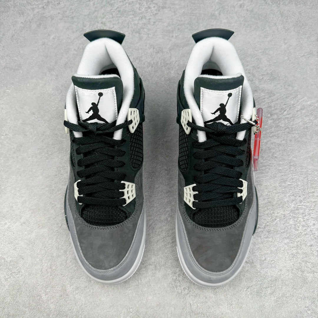 Air Jordan 4 Retro Fear