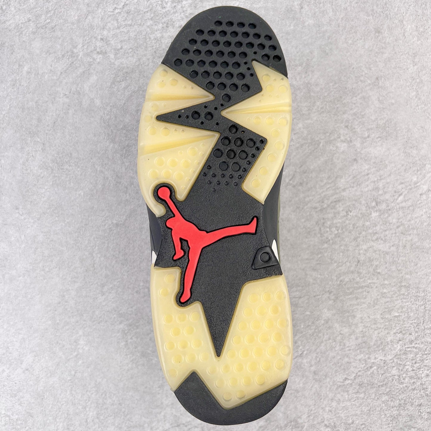 Air Jordan 6 Retro x Travis Scott - Medium Olive