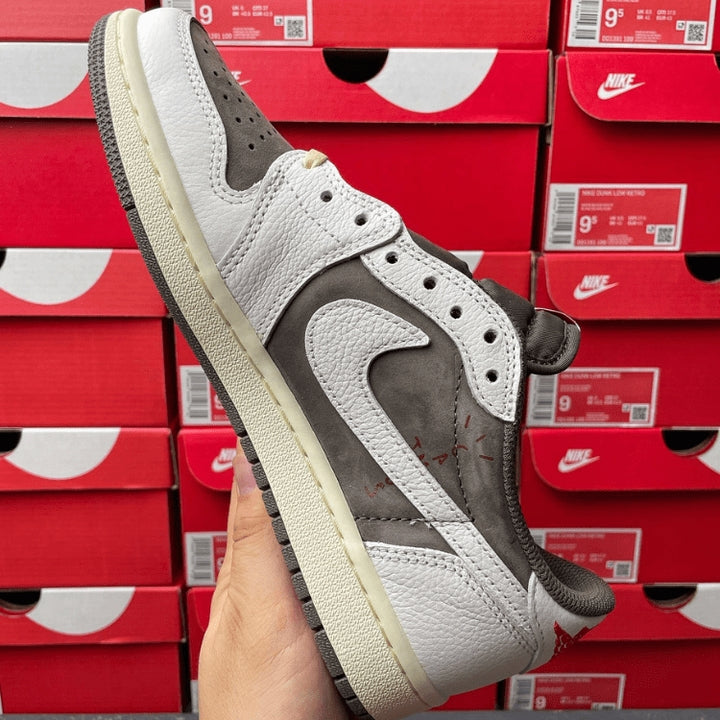 Travis Scott x Air Jordan 1 Low Reverse Mocha