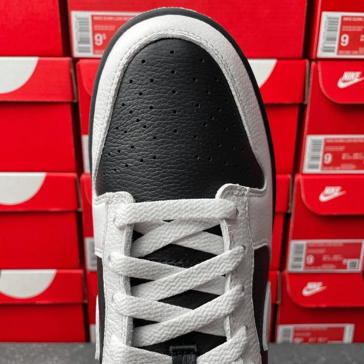 Dunk Low Reverse Panda