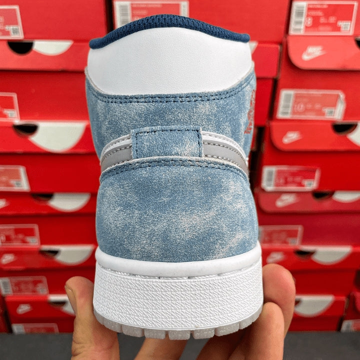 Air Jordan 1 Mid French Blue