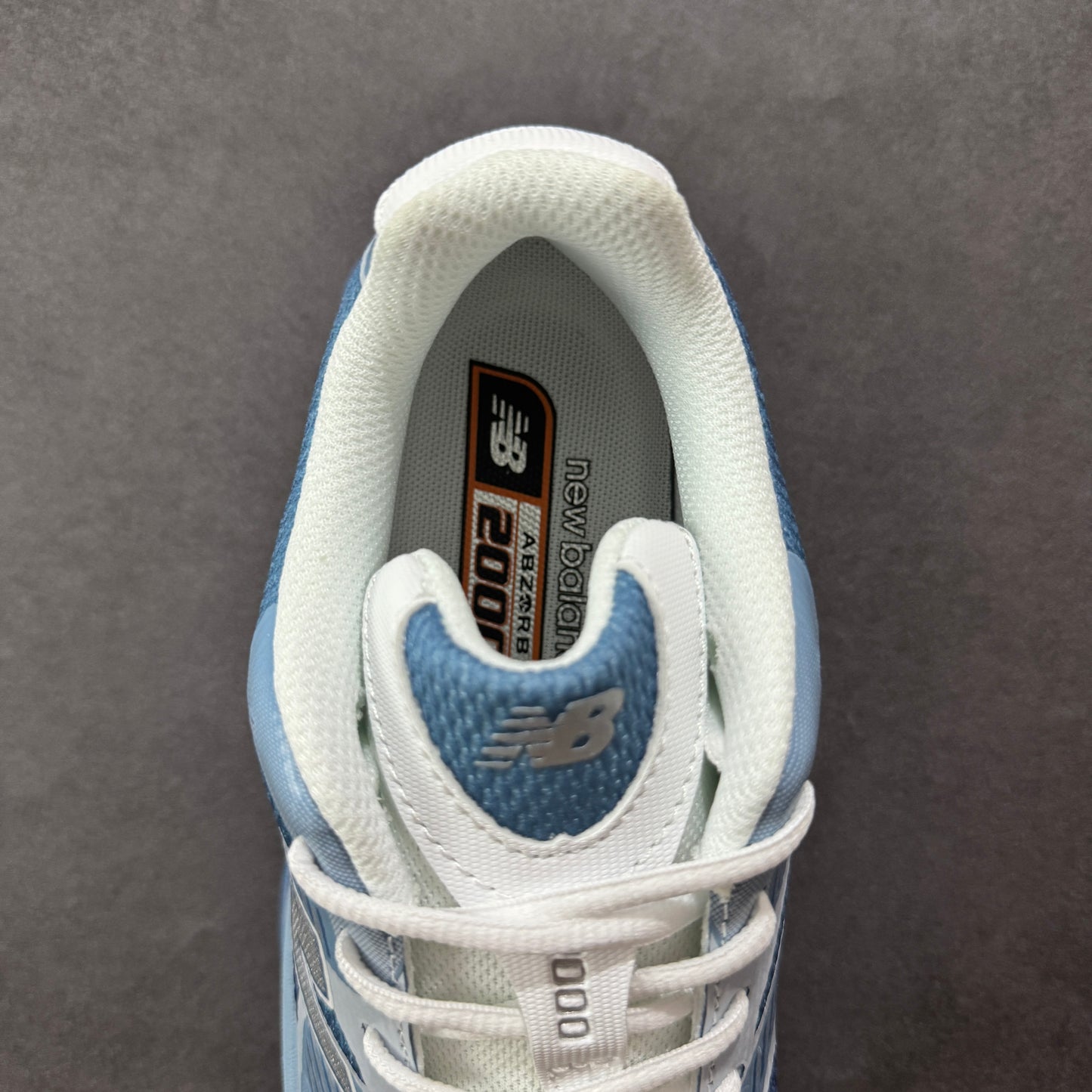 New Balance Abzorb 2000 Baby Blue