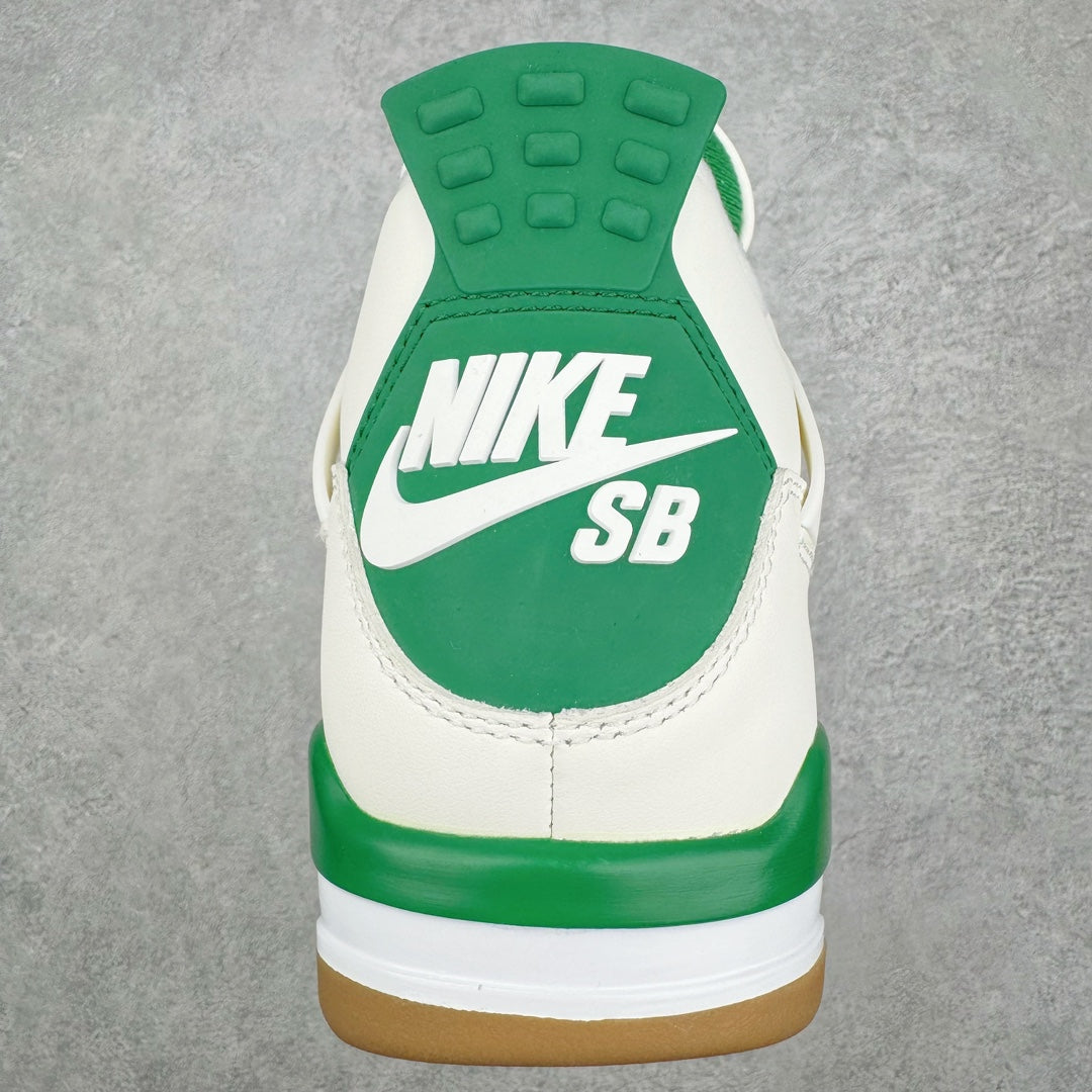 Air Jordan 4 Pine Green