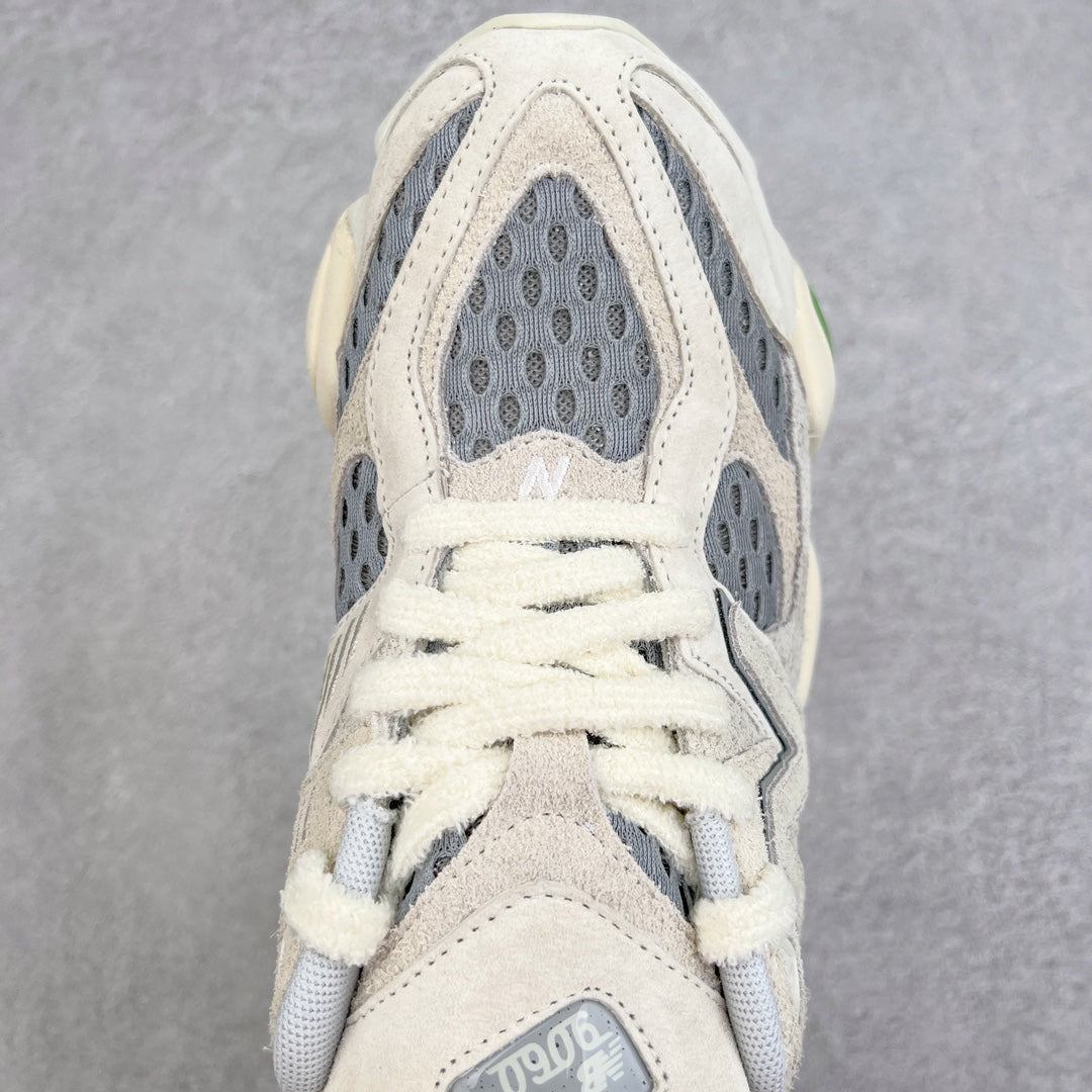 New Balance 9060 Bricks & Wood