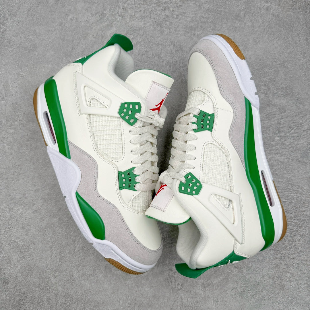 Air Jordan 4 Pine Green