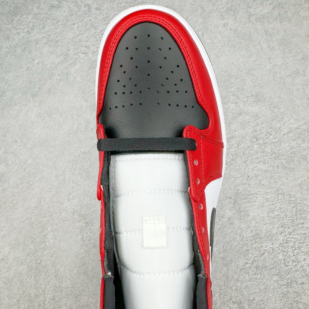 Air Jordan 1 Mid Chicago