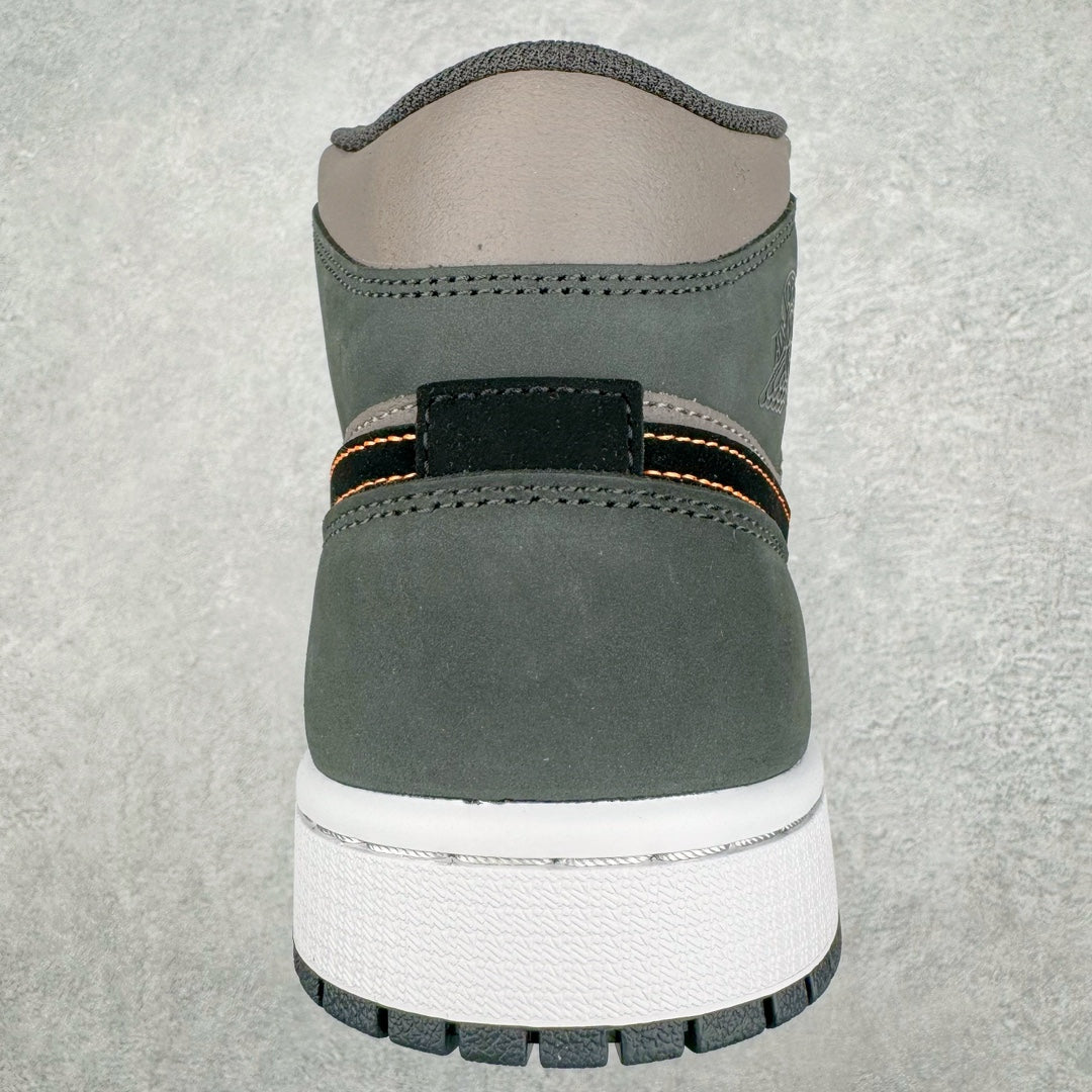 Air Jordan 1 Mid SE Night Stadium