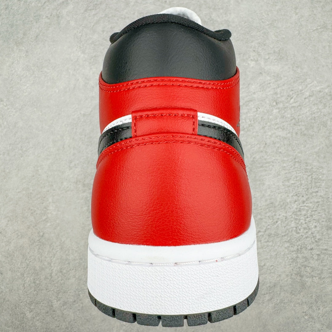 Air Jordan 1 Mid Chicago