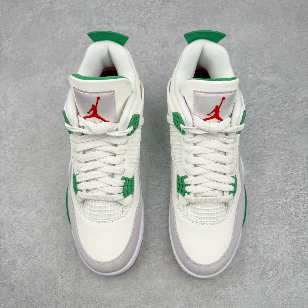 Air Jordan 4 Pine Green