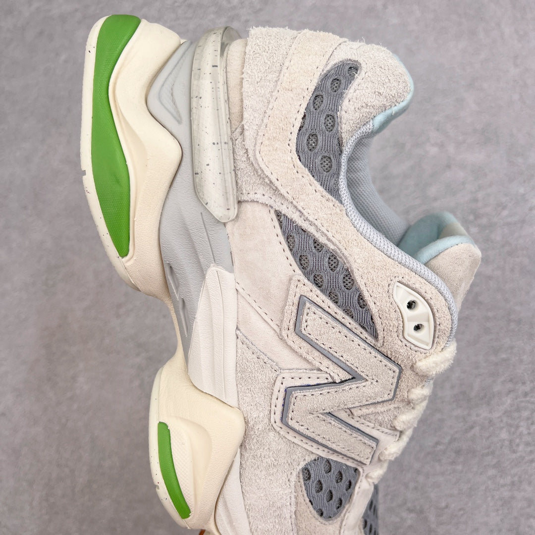 New Balance 9060 Bricks & Wood
