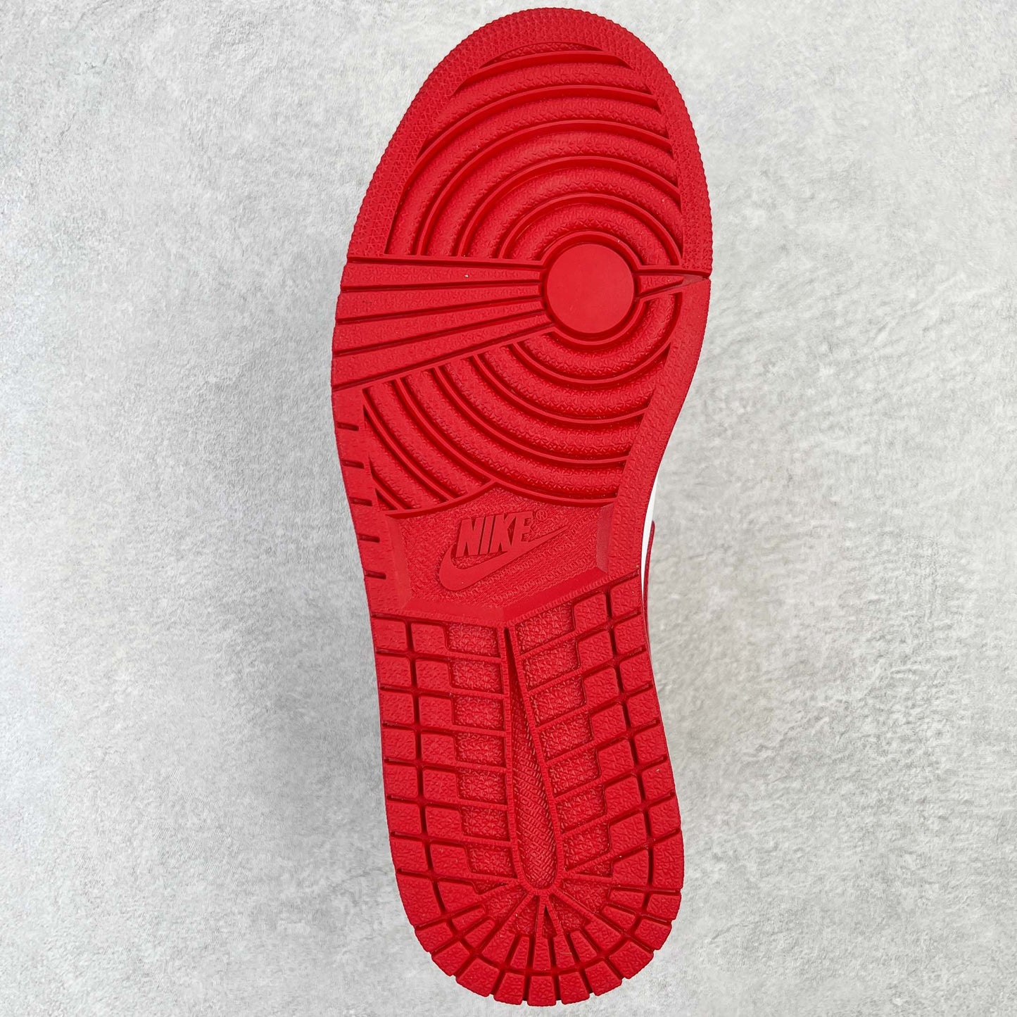 Air Jordan 1 Mid Alternate Bred Toe
